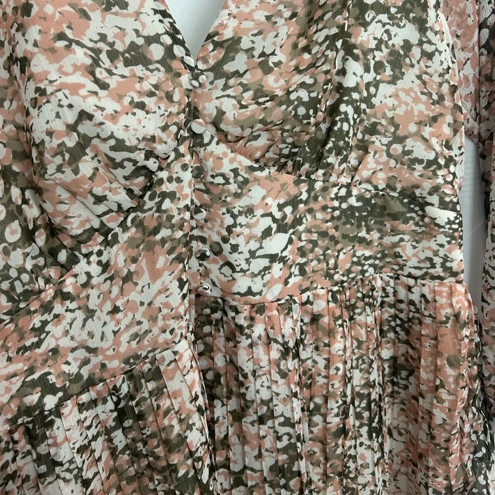 EXPRESS  Abstract print pleated button front romper size XL - Image 4