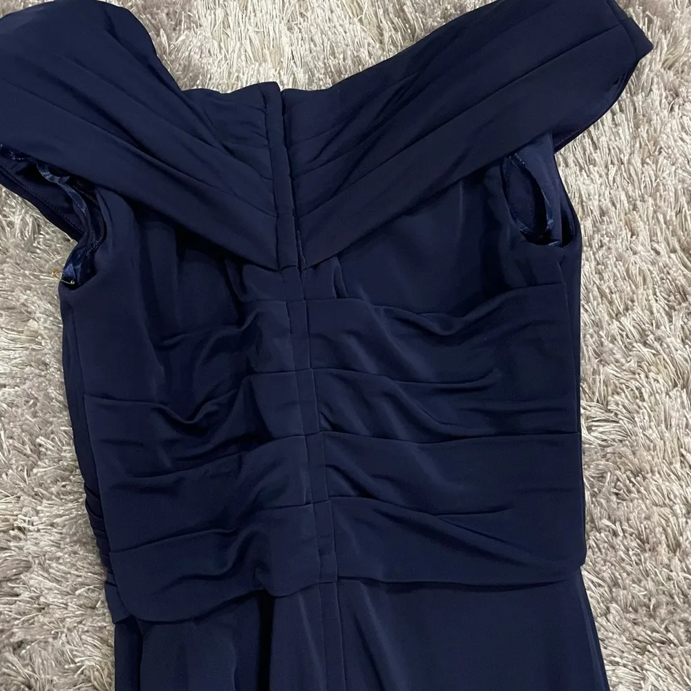 La Femme 26519 Navy Blue Gown 2 NWOT - Image 6