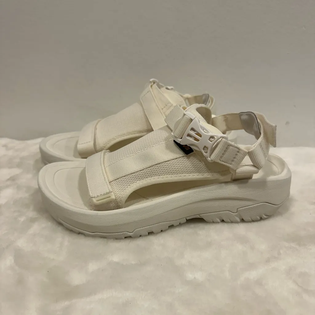 Teva white hurricane walking hiking Sandals for Women size 11! - Image 3