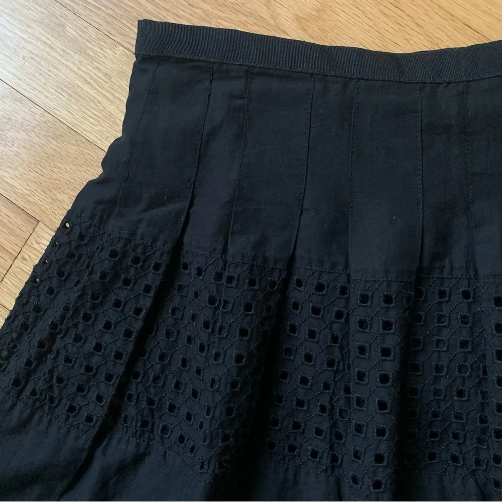 NWT  Short Crochet Eyelet Circle Skirt Size 2 - Image 2