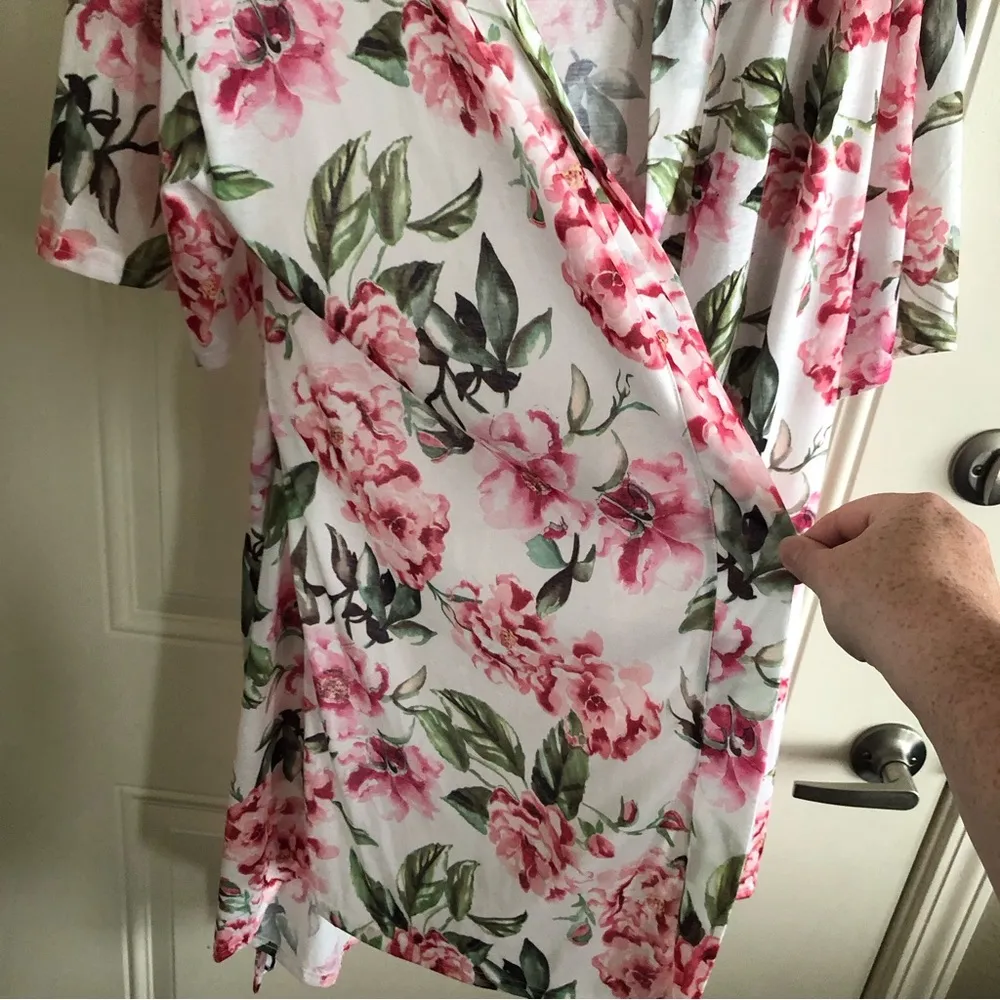 SHOW ME YOUR MUMU Garden of Blooms Brie Robe OS - Image 7