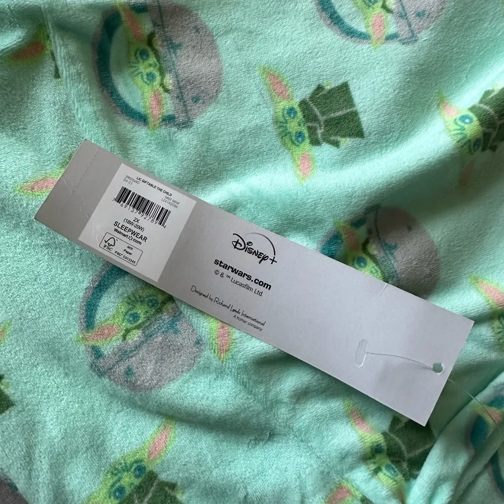 Star Wars The Child Grogu Women's Plus 3-Piece Pajama Set Size 2X - Image 7