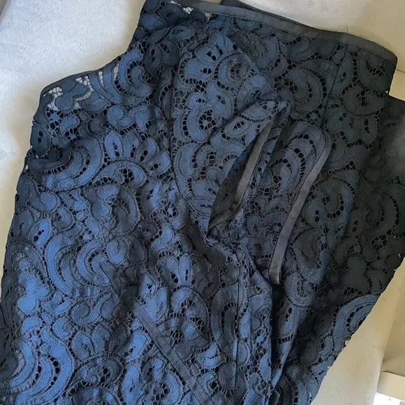 Blue/Black Lace Shift Dress - Image 2