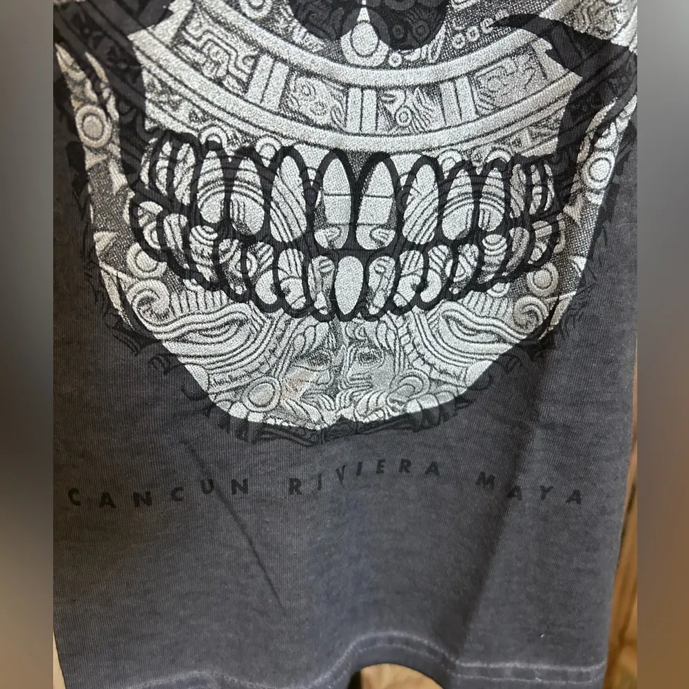 Pier 27 Cancun Riviera Maya Skull Tee Top Shirt Sparkle Graphic Med NWT Gray - Image 3