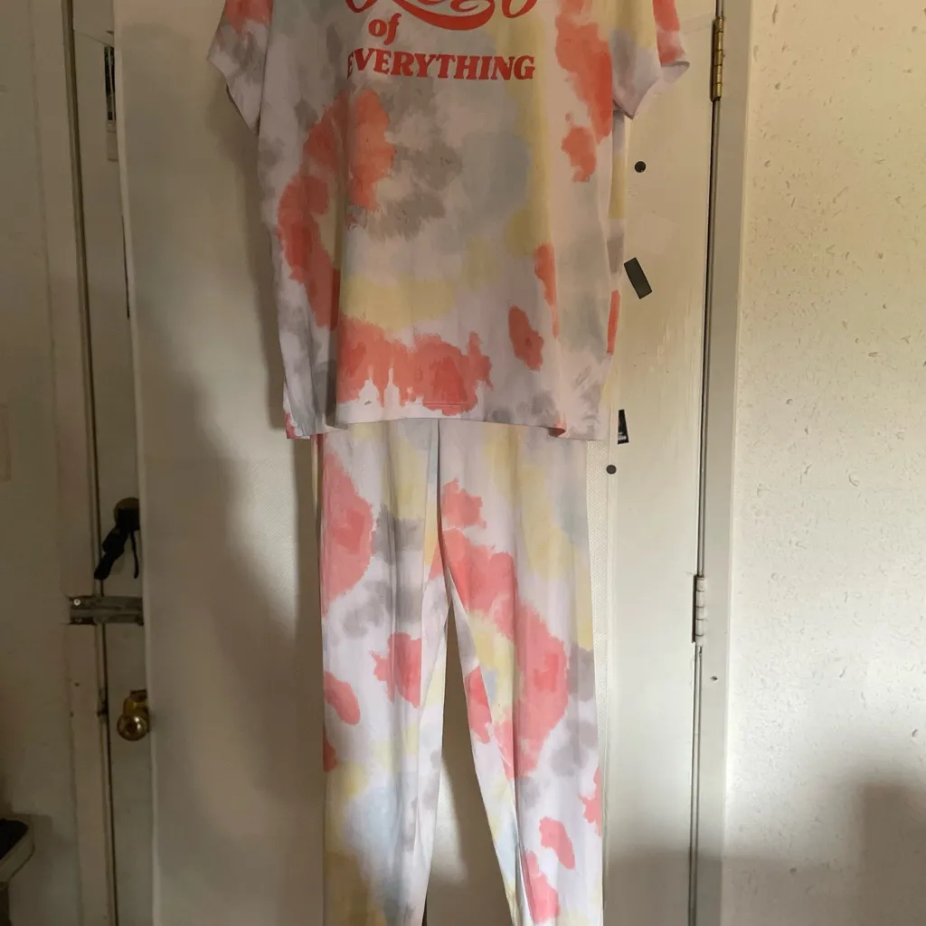 Secret Treasures Women's Tie-Dye Pajama Set - Image 4
