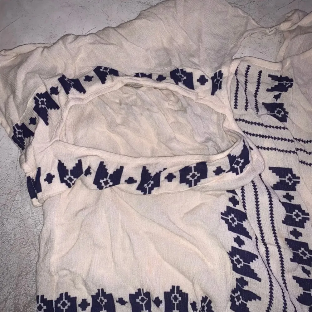 Aztec urban outfitters open arm cutout blouse - Image 4