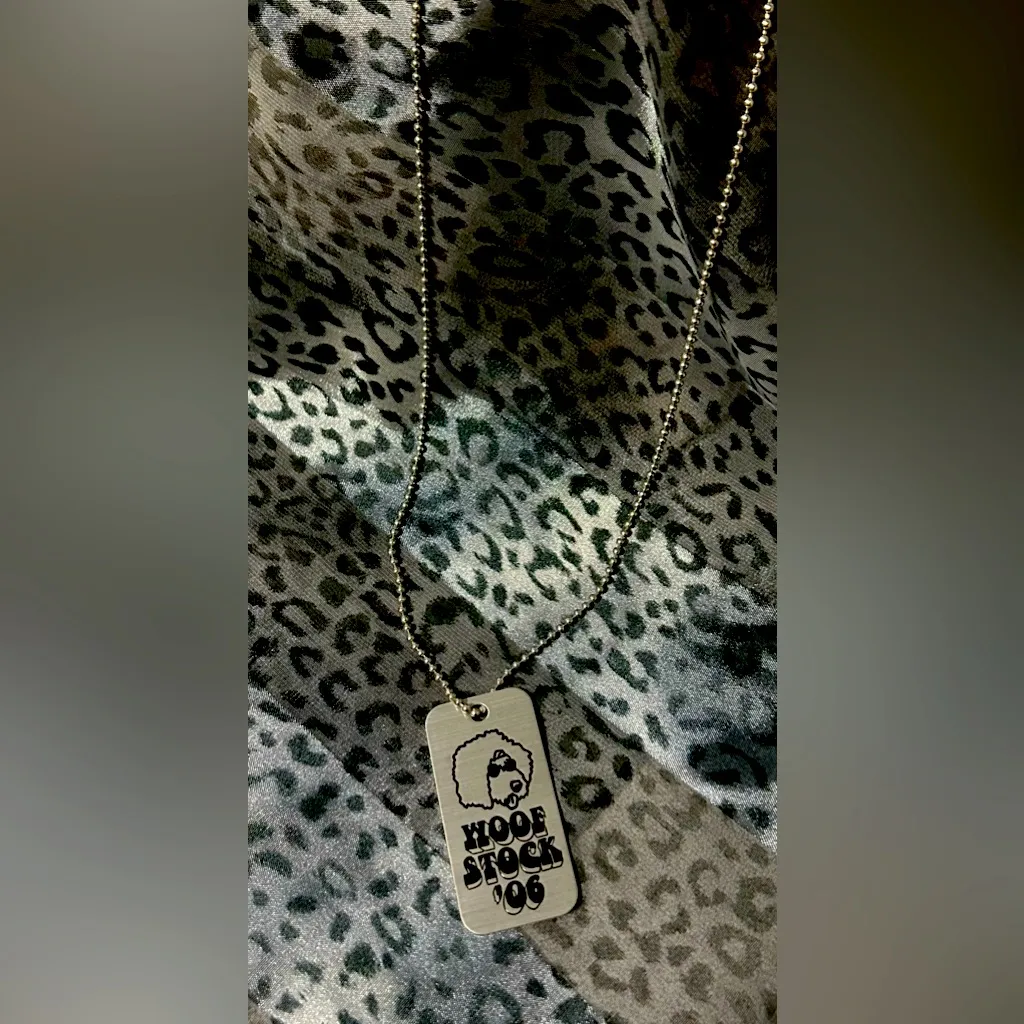 Vintage Woof Stock '06 Dog Tag Necklace Silver - Image 3