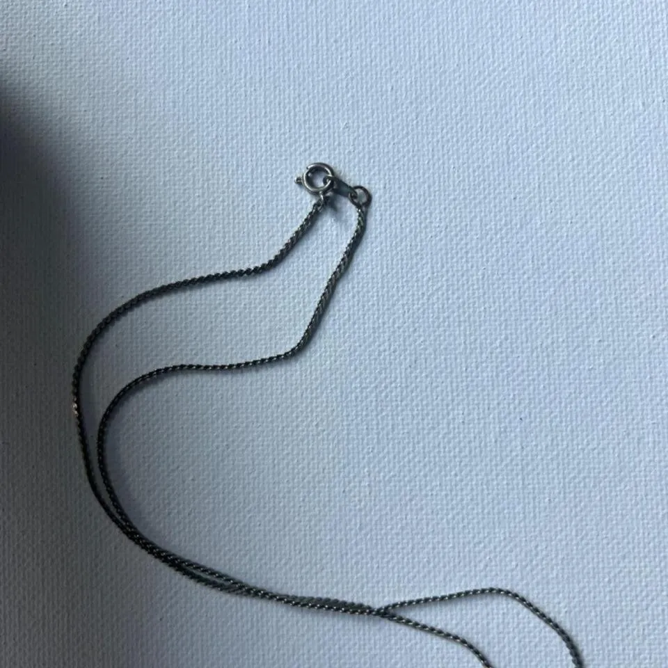 GOLD TONE REED AND BARTON ROSE PENDANT NECKLACE - Image 4