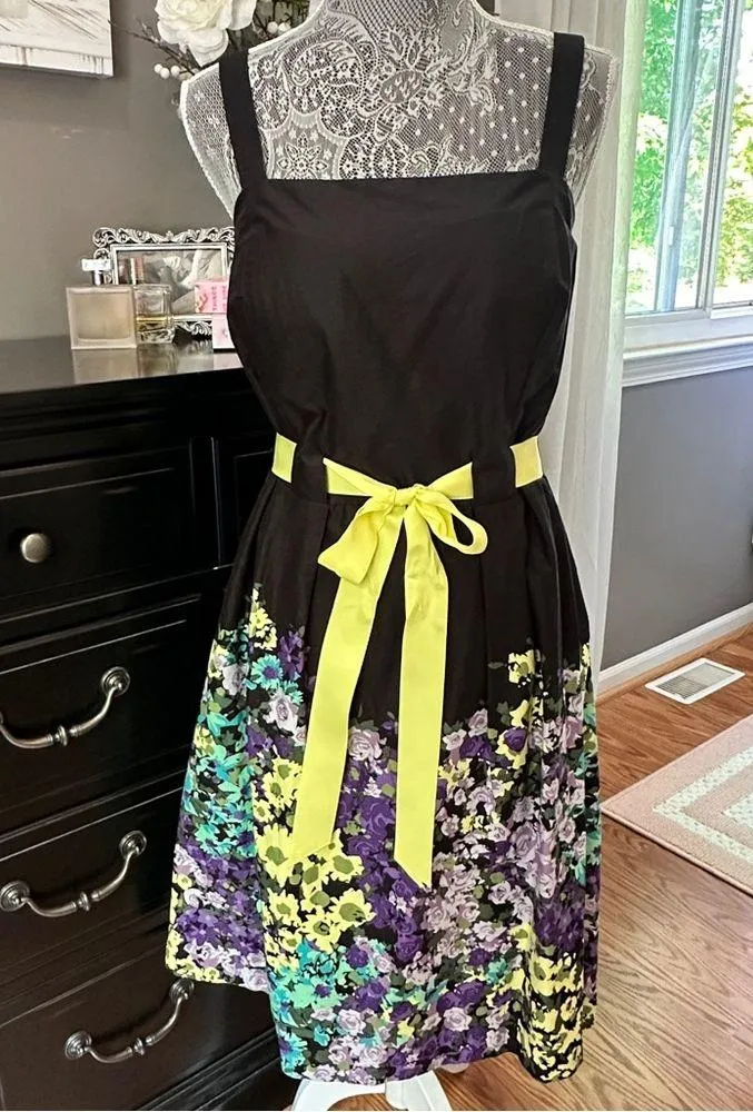 Madison Leigh Floral Fit & Flare Dress Sz 12 - Image 2