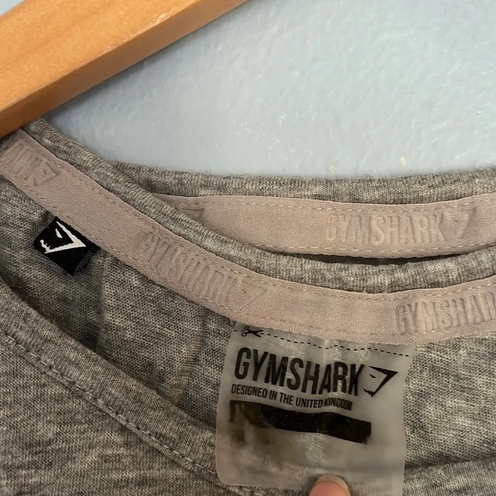 Gymshark Two Piece Tank Top Cropped Long Sleeve Athletic Cut Out Top - Image 5
