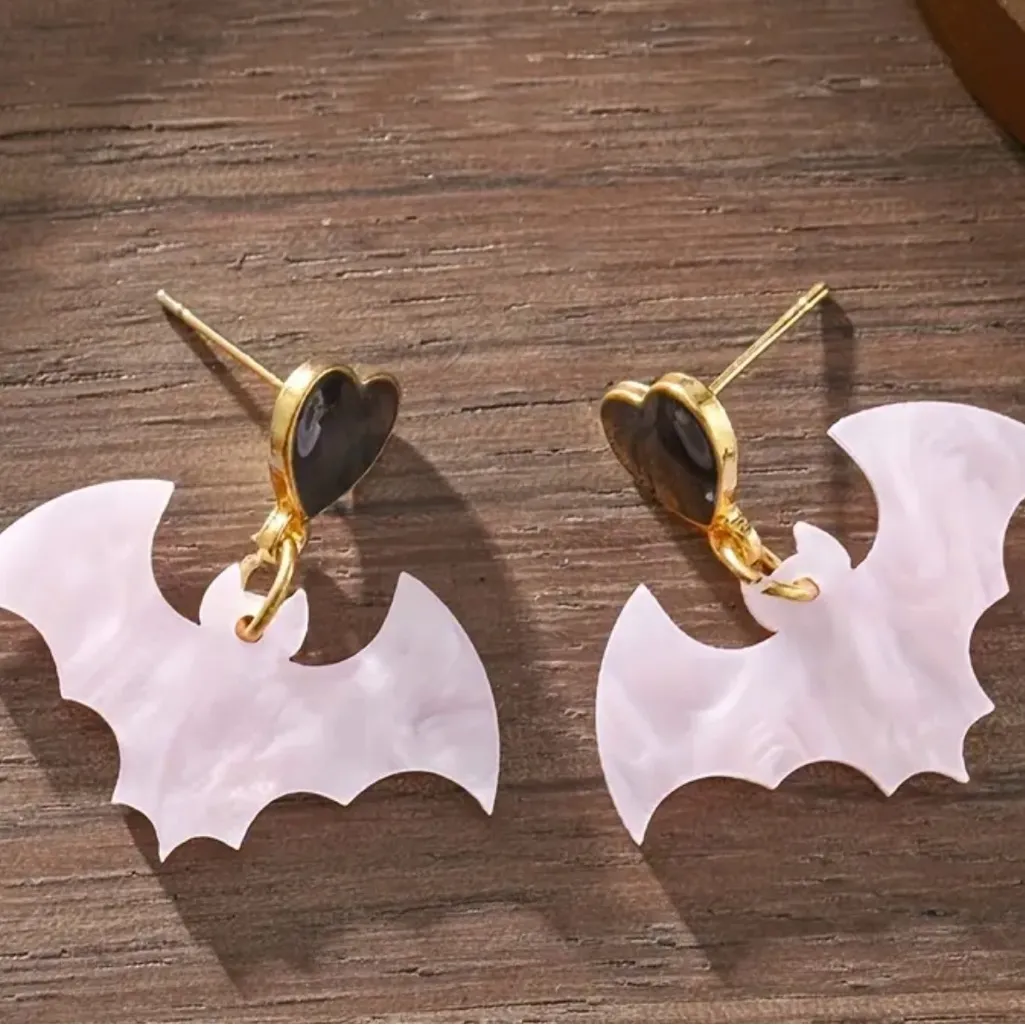 Chic Halloween Bat Stud Earrings NWT Pink - Image 3