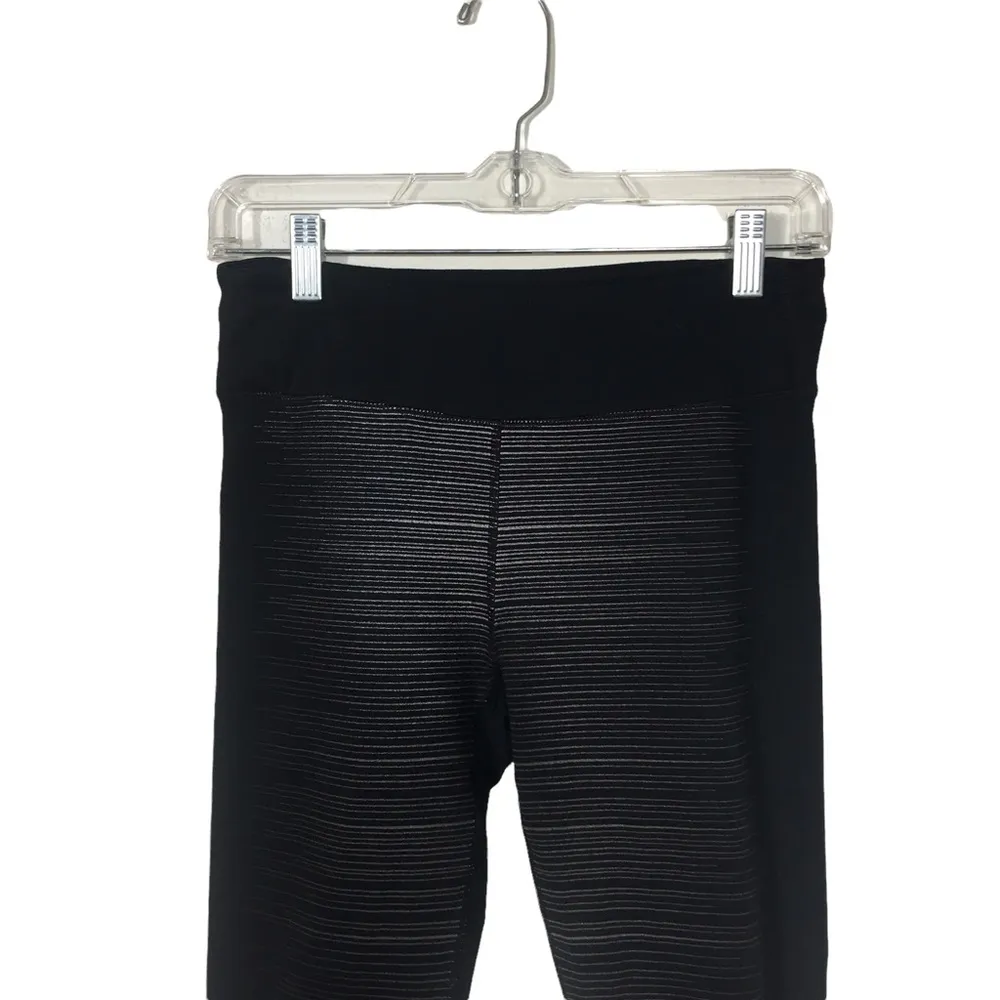 Fabletics Ingrid II Black Striped Crop Cropped Stretch Capri Tight Pants Women S - Image 5