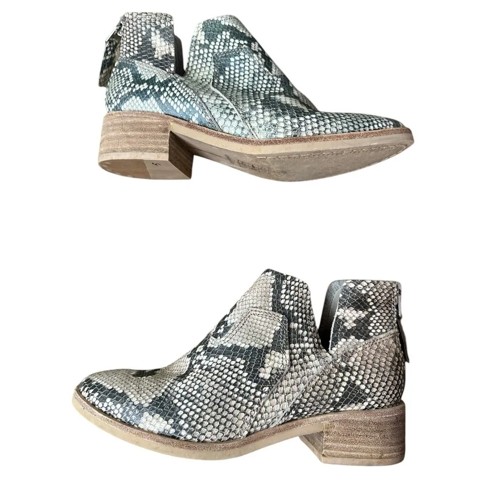 Women’s Dolce Vita Sonni Snake Skin Print Ankle Heeled Zip Up Bootie Size 6 Gray - Image 5
