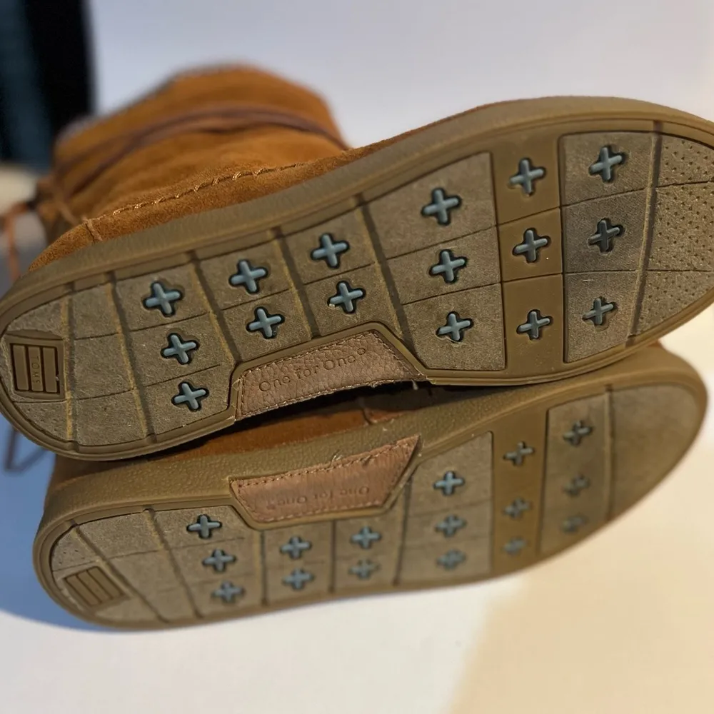 Toms Moccasin Boots Womens 7 Suede Leather 300813 Nepal Faux Fur Lined Brown - Image 3