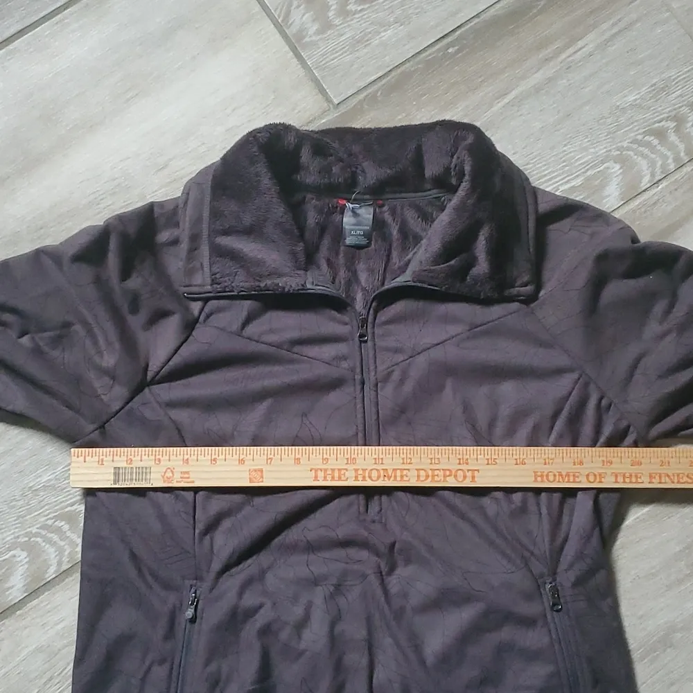 The North Face 1/4 Zip High Collar Pullover - Image 13