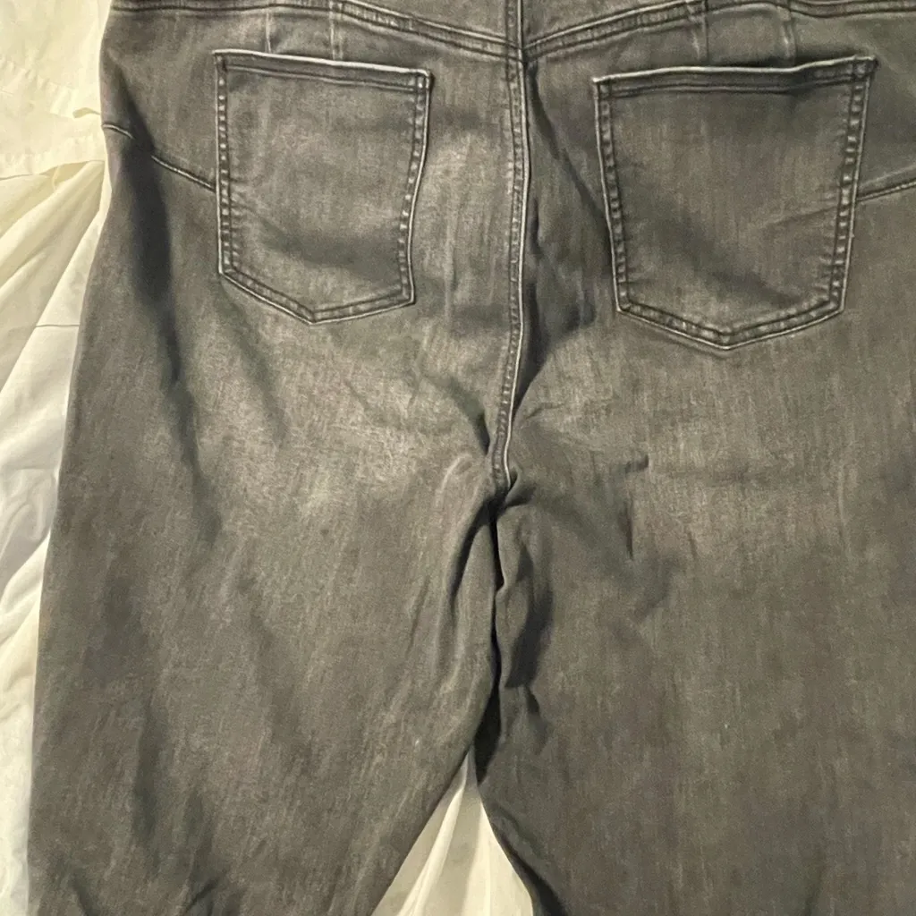 Torrid Bombshell super soft Charcoal Relaxed Jeans 24s Plus size  skinny NWOT - Image 7