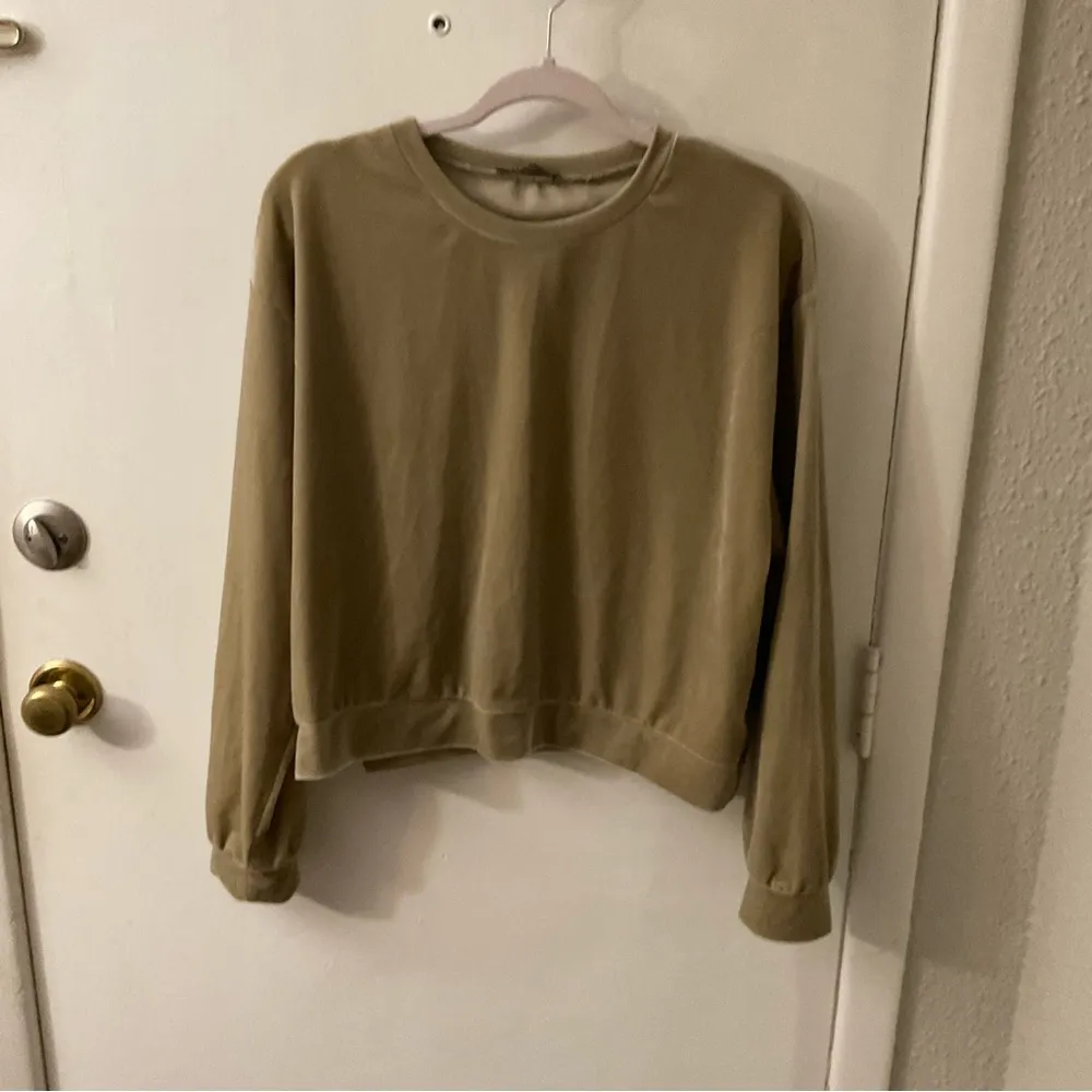 Brown Crew Neck Velour Feel Sweatshirt Size L - Image 3