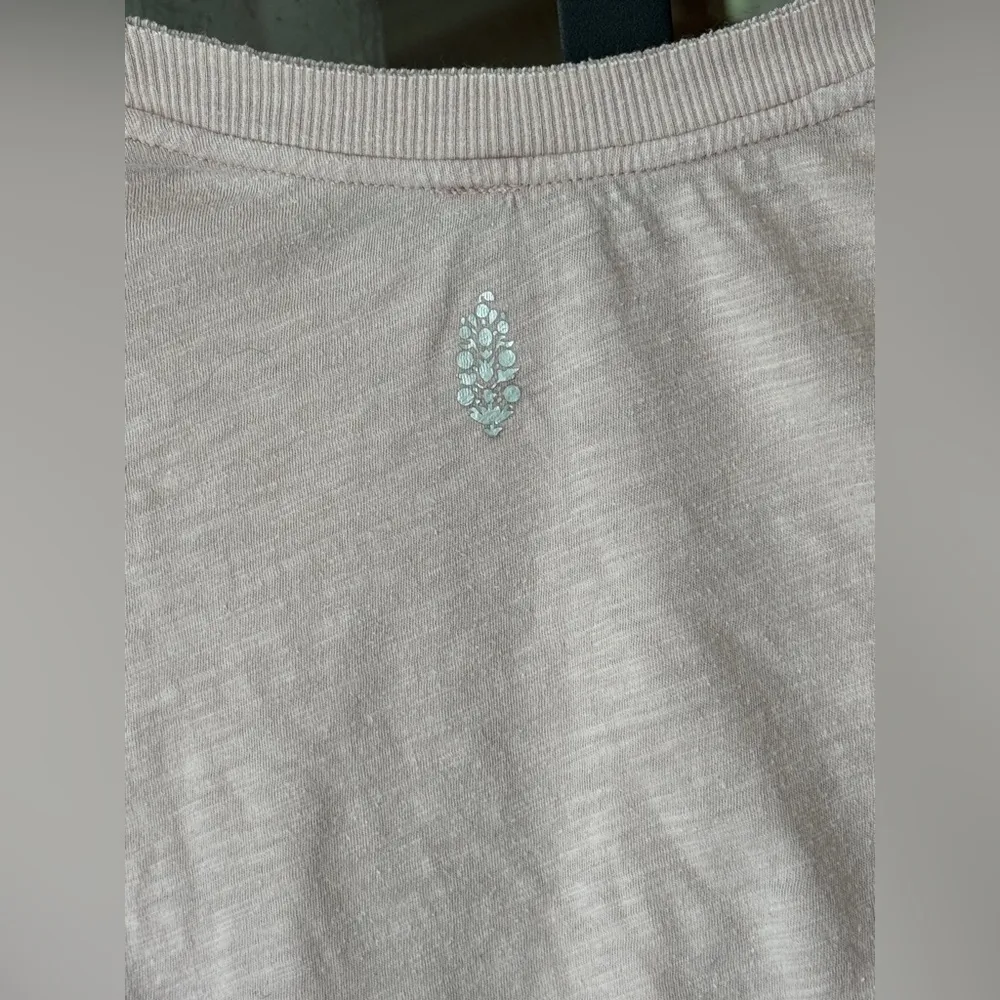 FP Movement Love tank top muscle tee cropped blush workout loose tee mink haze Pink Size M - Image 8