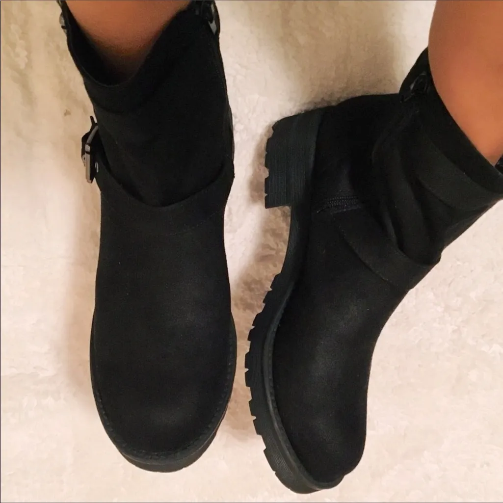 Modern mid calf boots 👢🌟 - Image 8