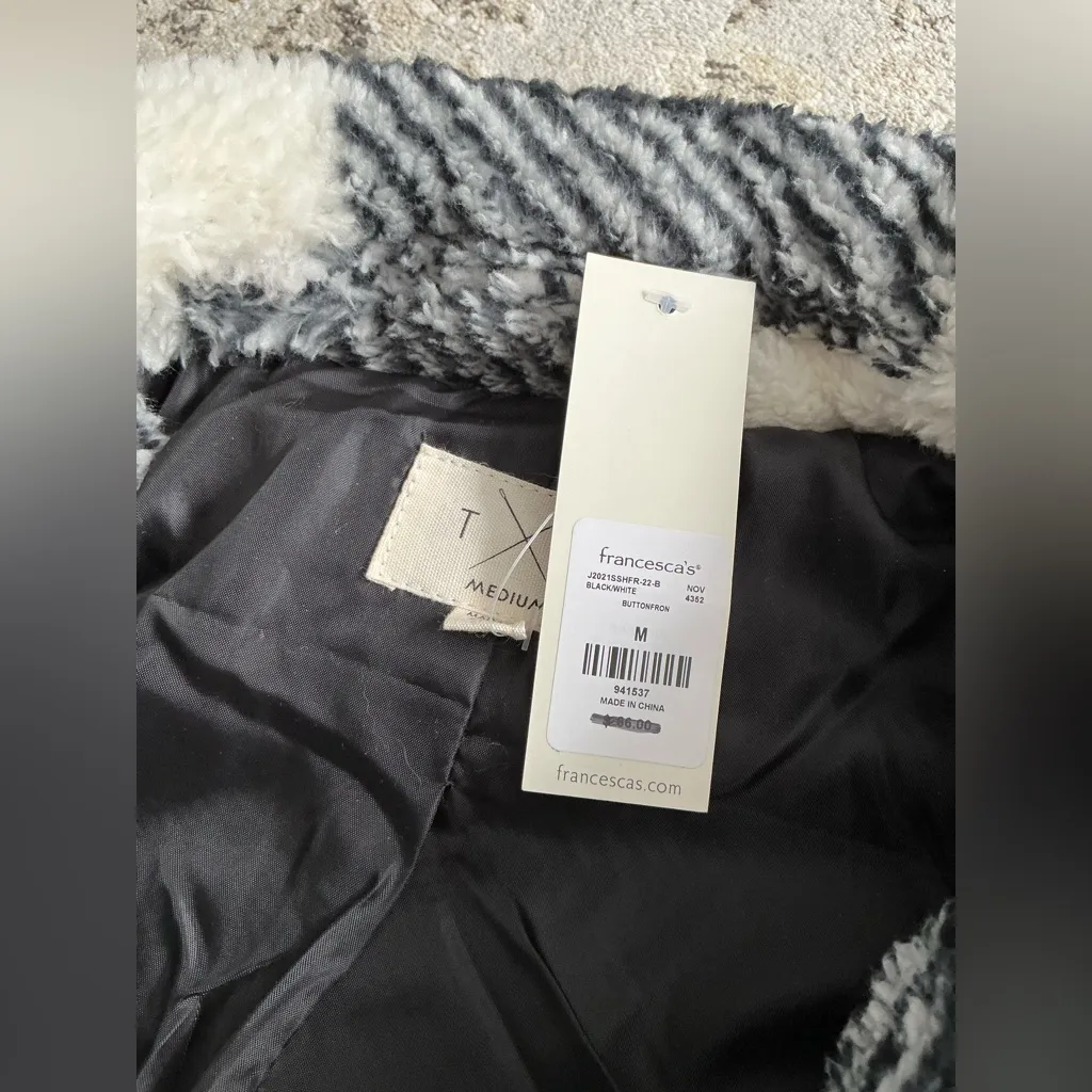 Comfy warm jacket NWT🖤🤍🖤🤍 Black Size M - Image 9