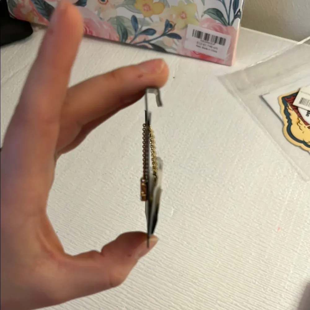 Coach Gold Necklace - Image 3