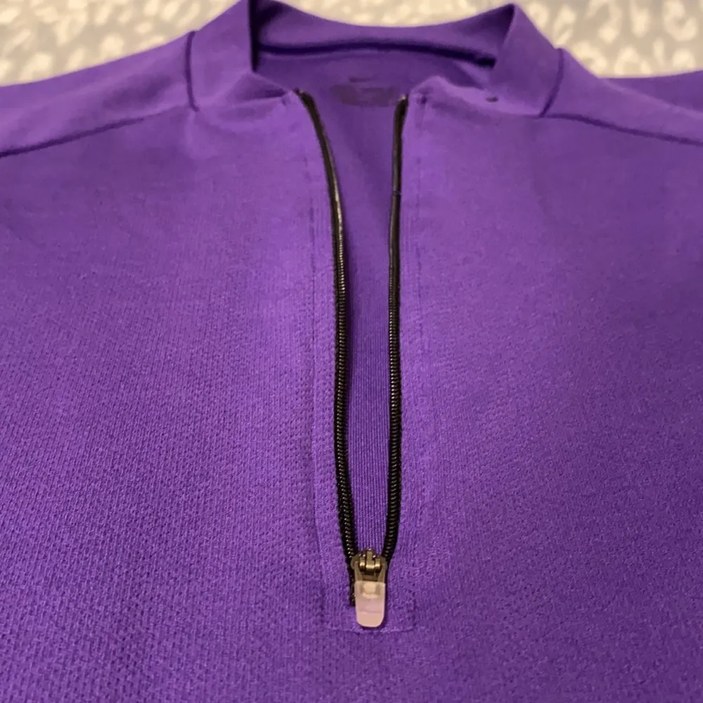 Nike Dri-Fit tennis quarter zip front purple sports top, size M - Image 4