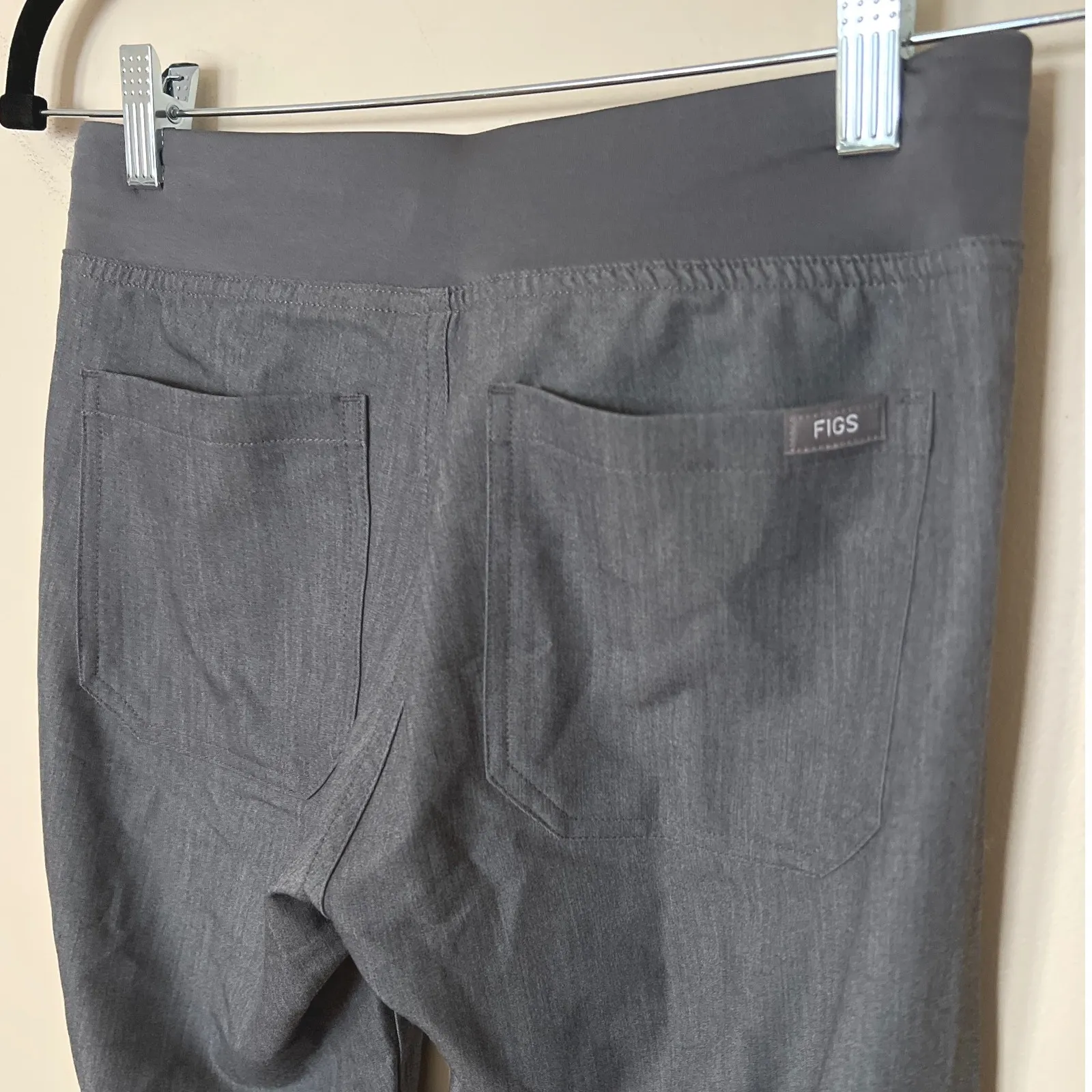 FIGS High Waisted Livingston Basic Scrub Pants XXS Graphite Gray EUC - Image 4