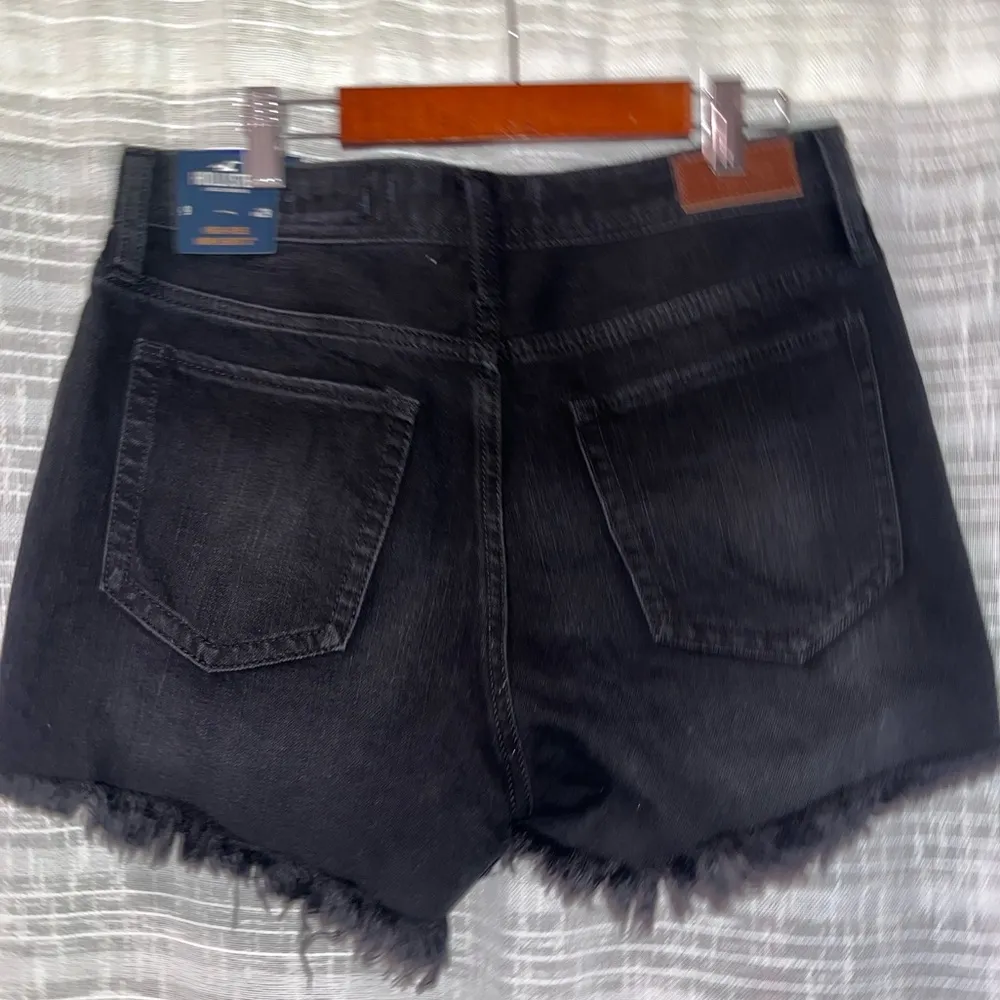 Hollister  Women's Black High-Rise Denim Jean Shorts - Image 2