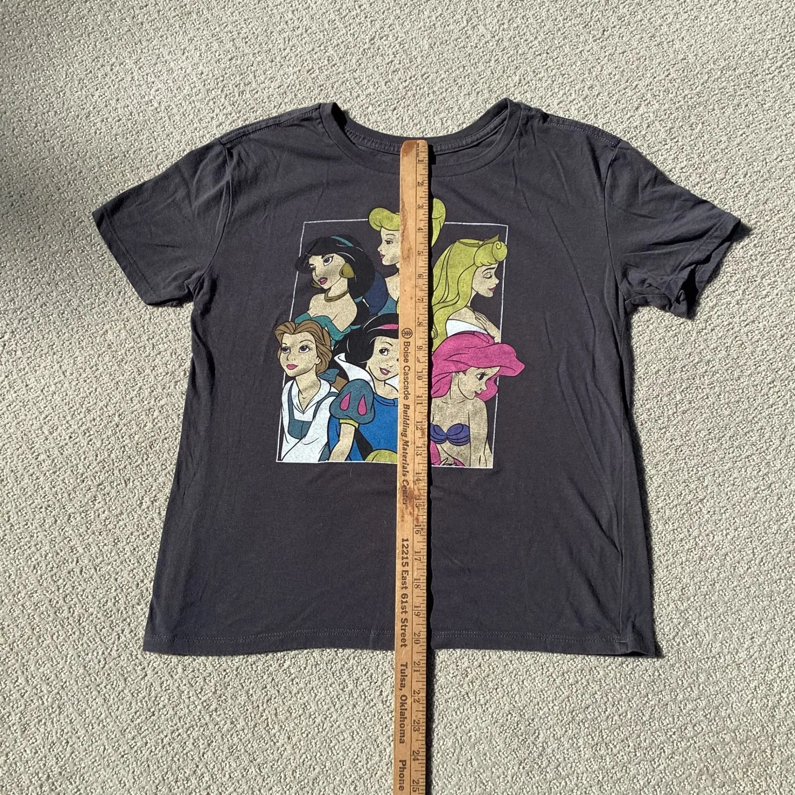 Disney Princess Graphic T Shirt Top Tee Girls or Women's Size Medium - Image 5