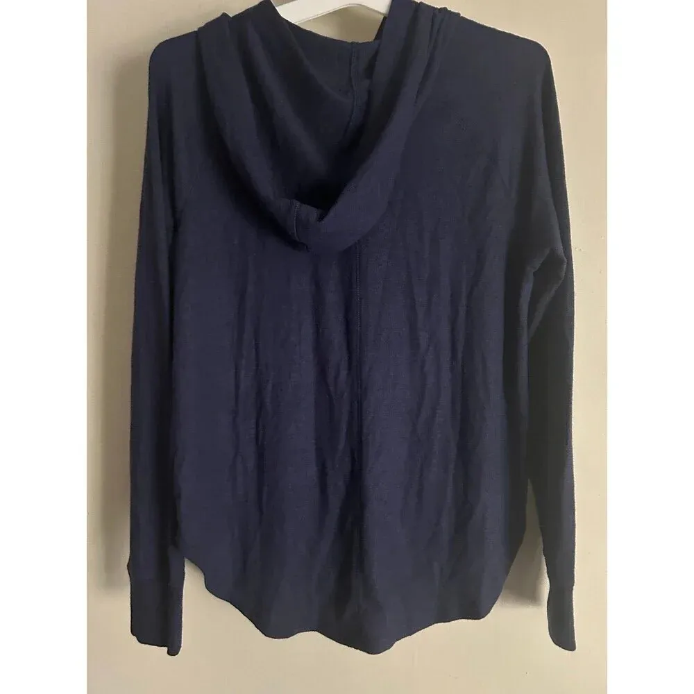 NWT BP Women's Blue Long Sleeve Lounge top Hooded Size M - Image 2