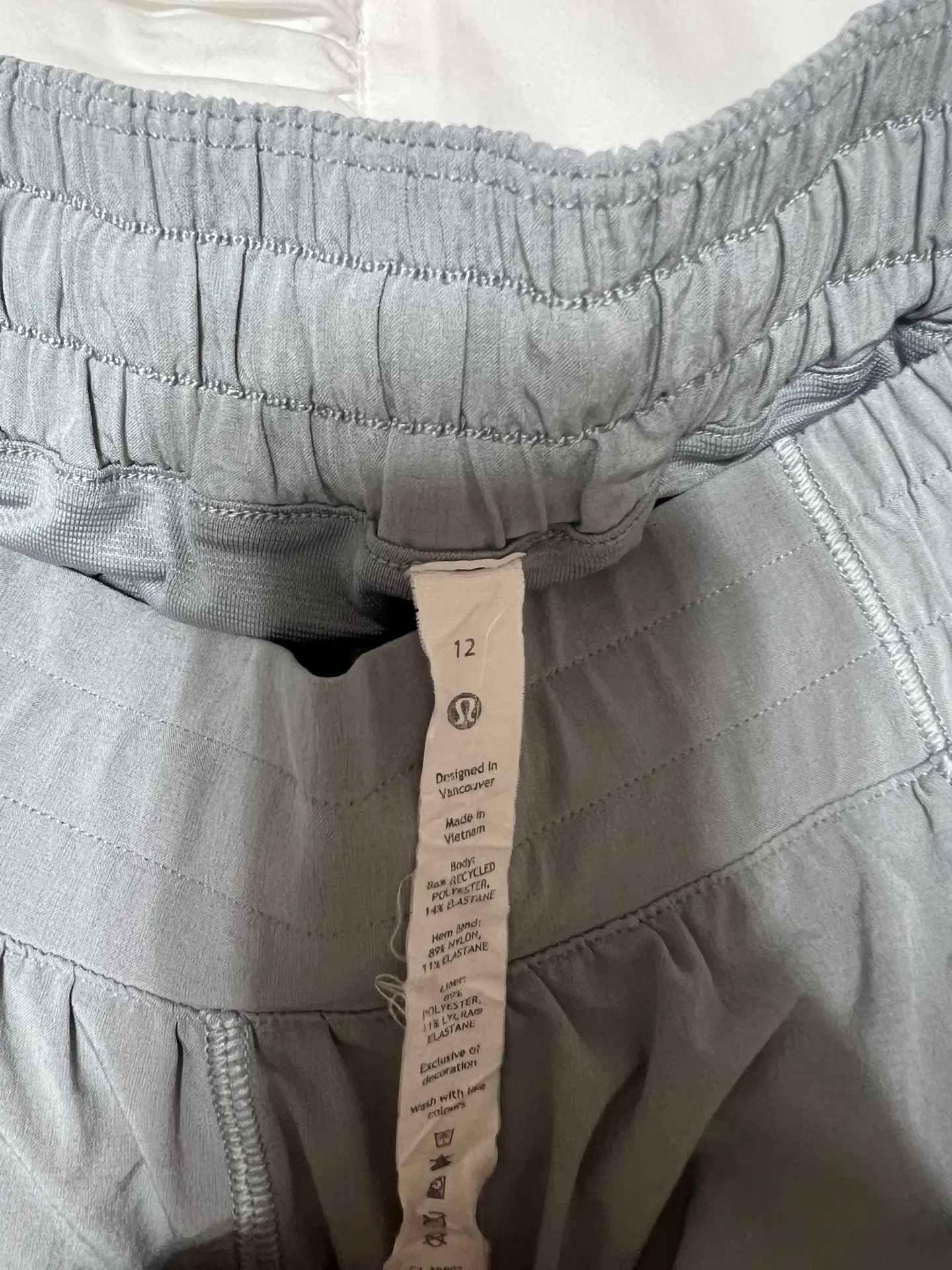 Lululemon Hotty Hot Short 2.5” - Image 3