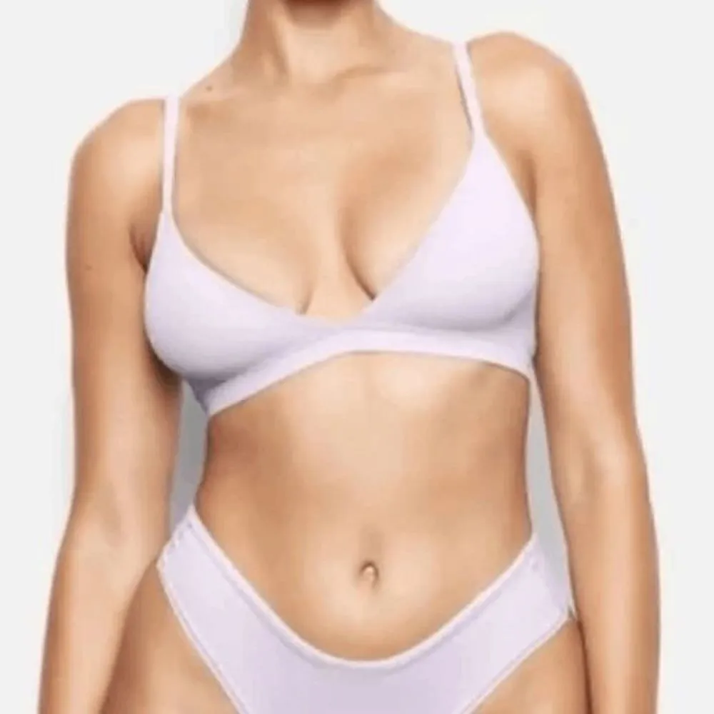 SKIMS Fits Everybody Triangle Bralette Iris Mica Lavender, XXS NWT - Image 5