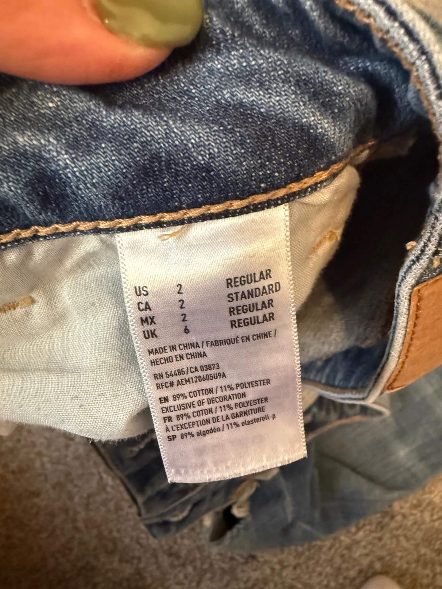 American Eagle Tomgirl Distressed Jeans - Image 4