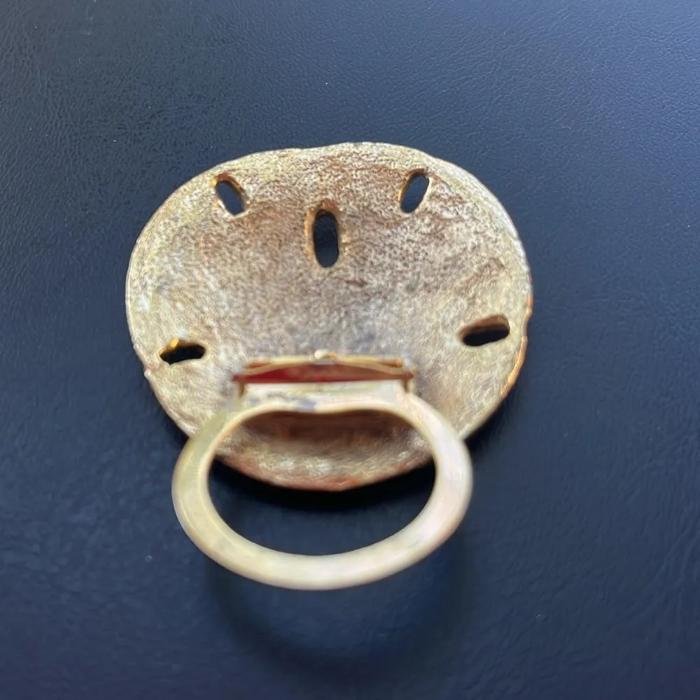 Gold Sand Dollar signed clip for accents - Image 4