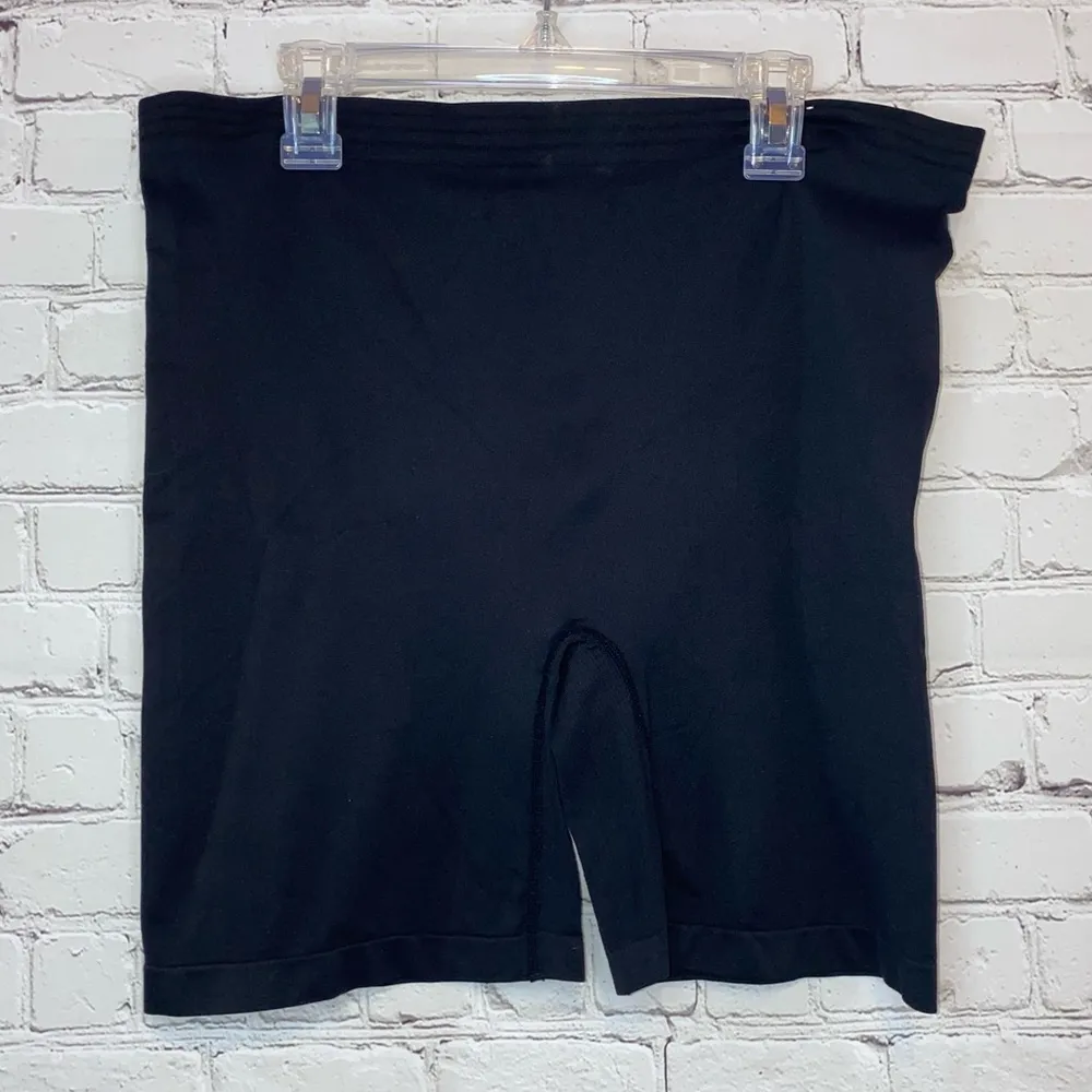 🎓 Black Shapewear Shorts Size 1X - Image 2