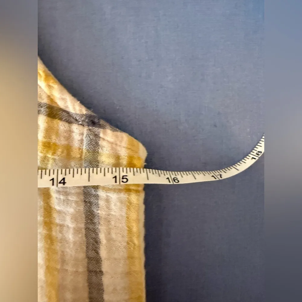 Cloth & Stone Yellow and Blue Sleeveless Button Down Blouse - Image 5