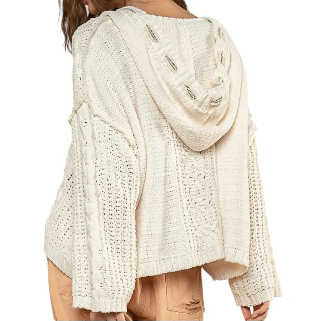 POL Women’s Sz L Ivory Cream V-neck Hooded Cable Knit Chenille Oversized Sweater - Image 2