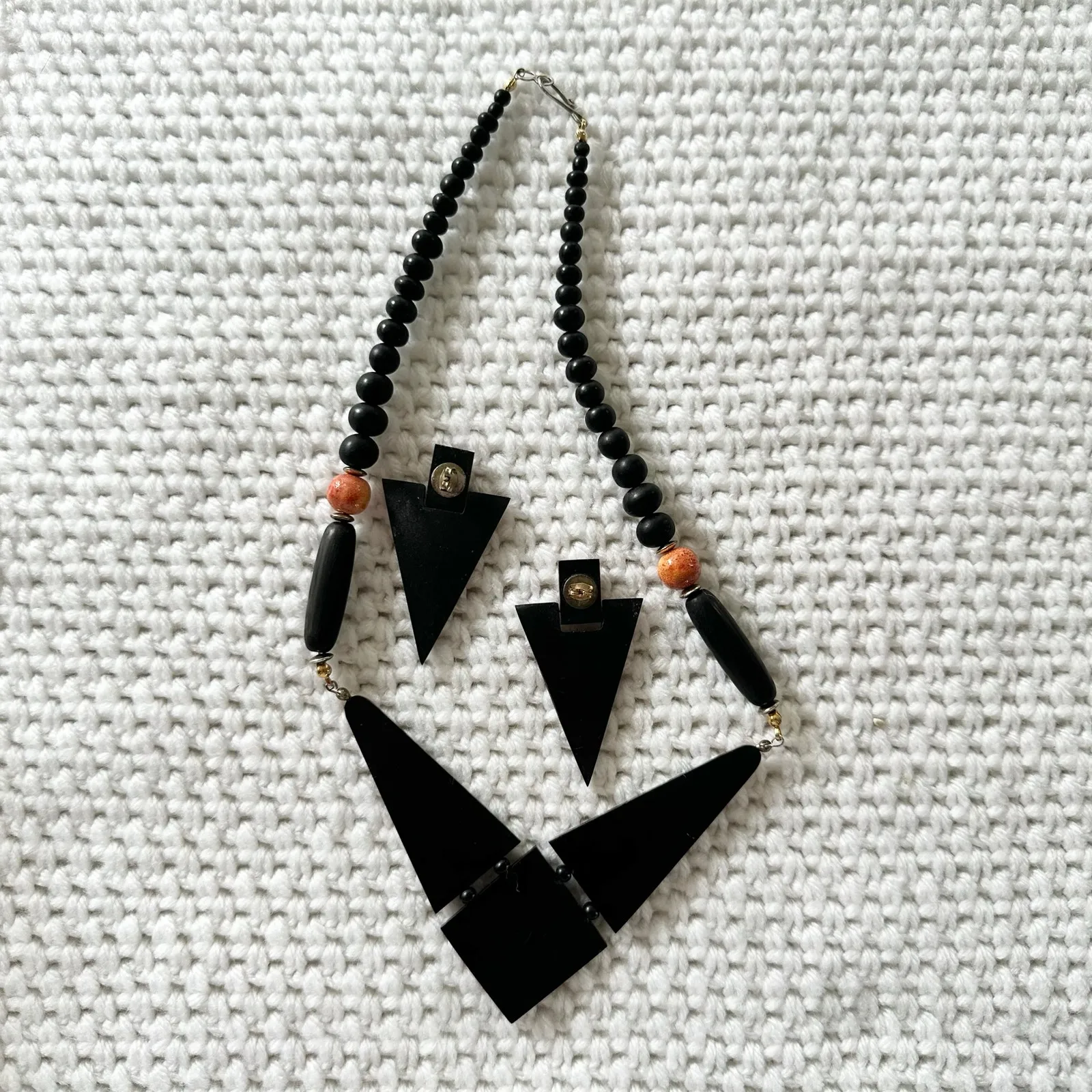 Mother of Pearl Sponge Coral Geometric Statement Necklace Earring Set Vintage Black - Image 6