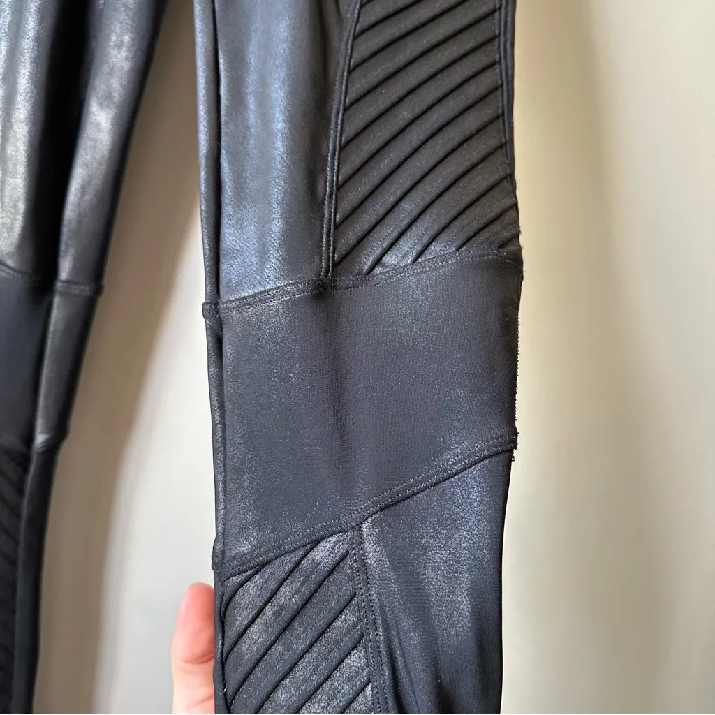 Spanx Faux Leather Moto Size S Flattering Shaping Leggings Very Black Minimalist - Image 7