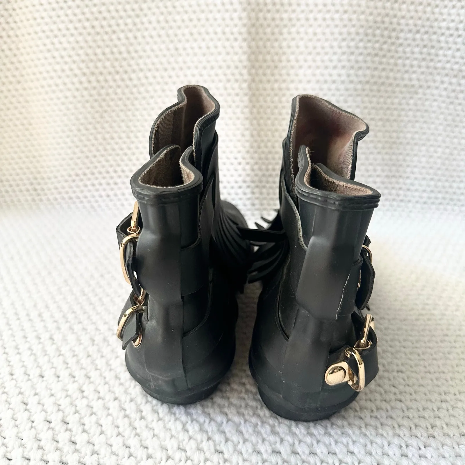 Burberry Black Rubber Fringe Trim Double Gold Buckle Slip On Rain Ankle Boots 37 - Image 8