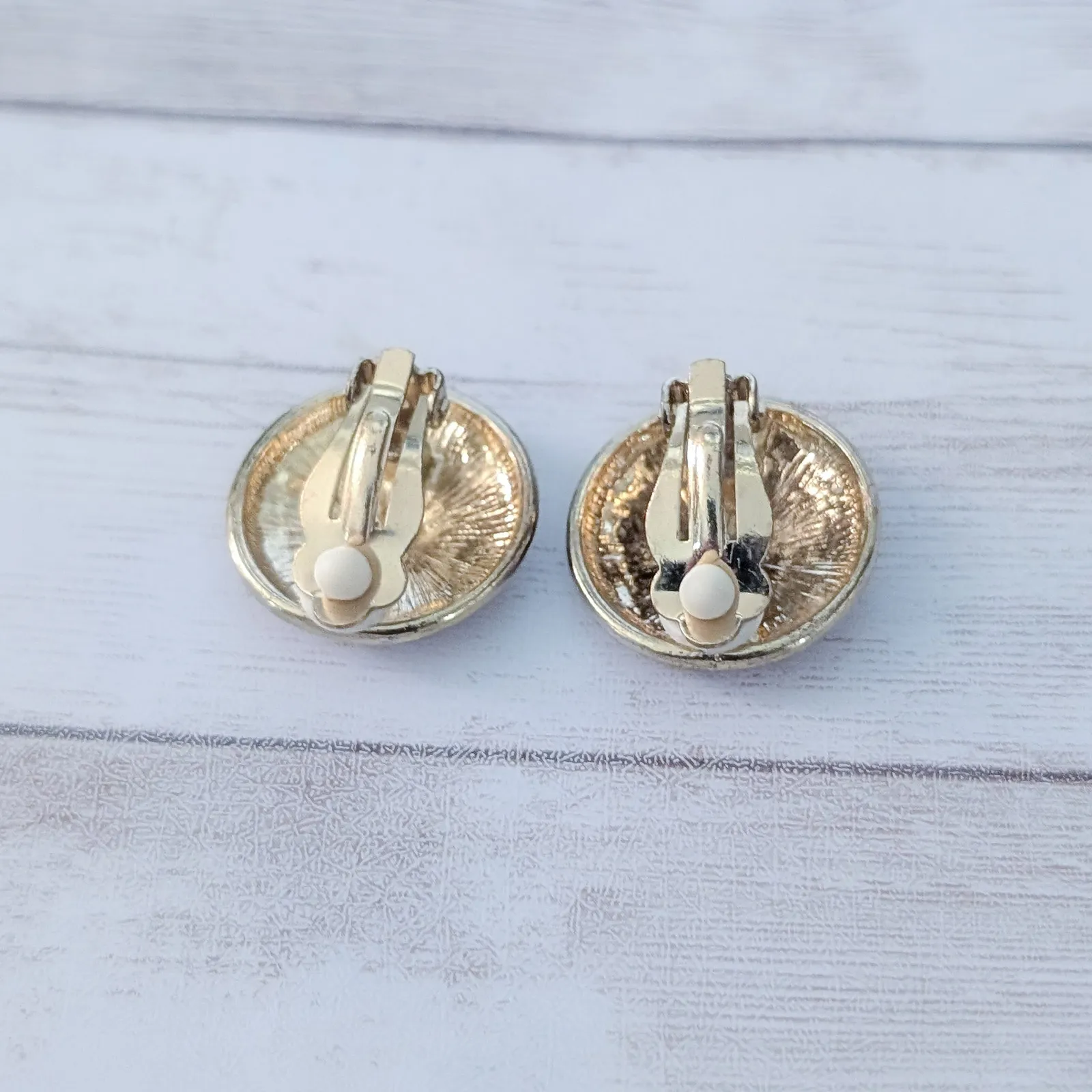 Vintage Clip On Earrings Large Fancy Red & Gold Tone Statement Retro - Image 6