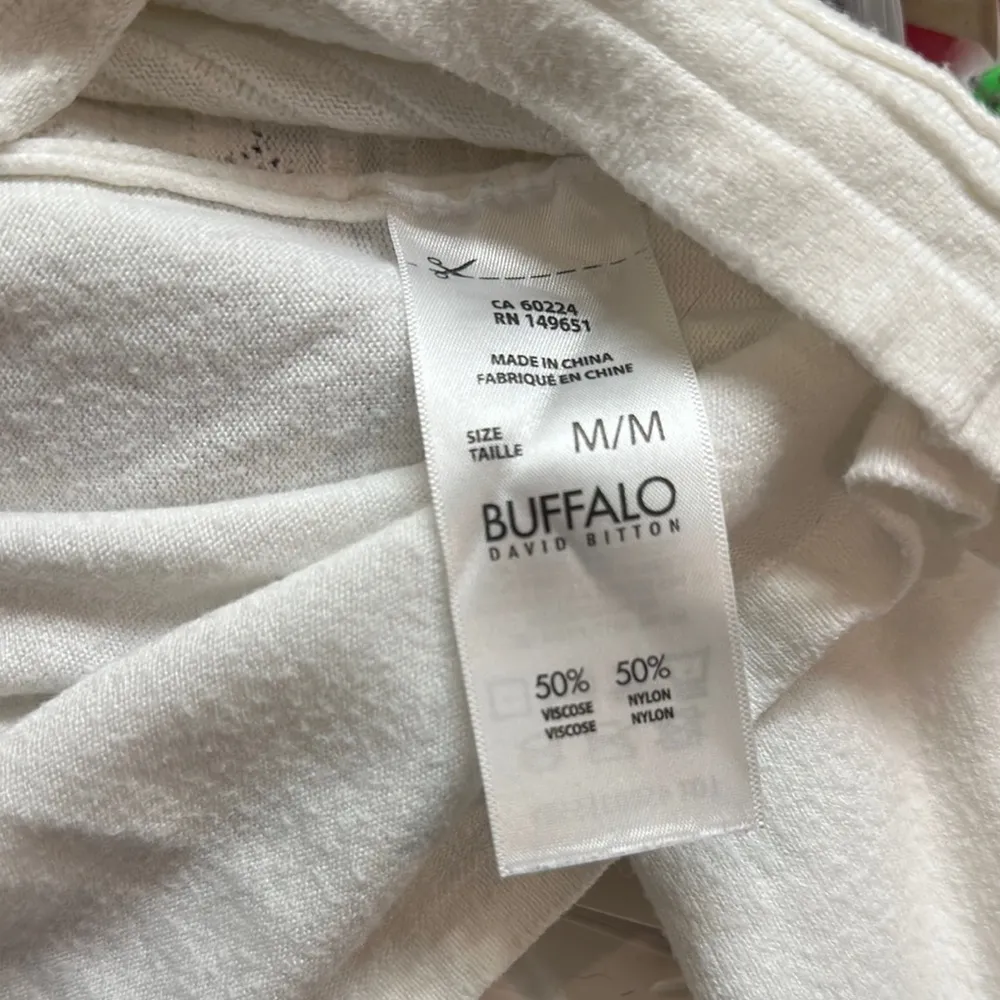 White Textured Women's Top EUC - Image 5