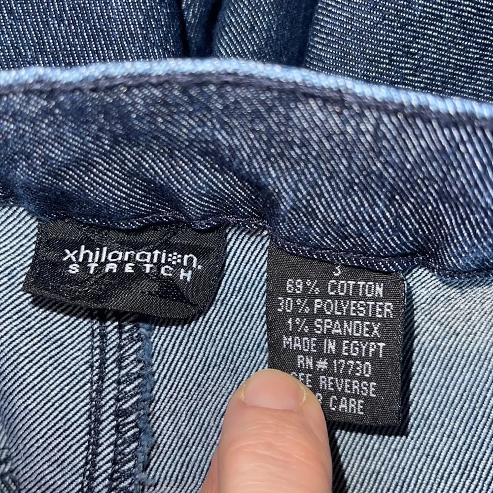 XHILARATION Womens Size 3 Vintage Denim Y2K Cropped Capri Slim Jeans. - Image 4