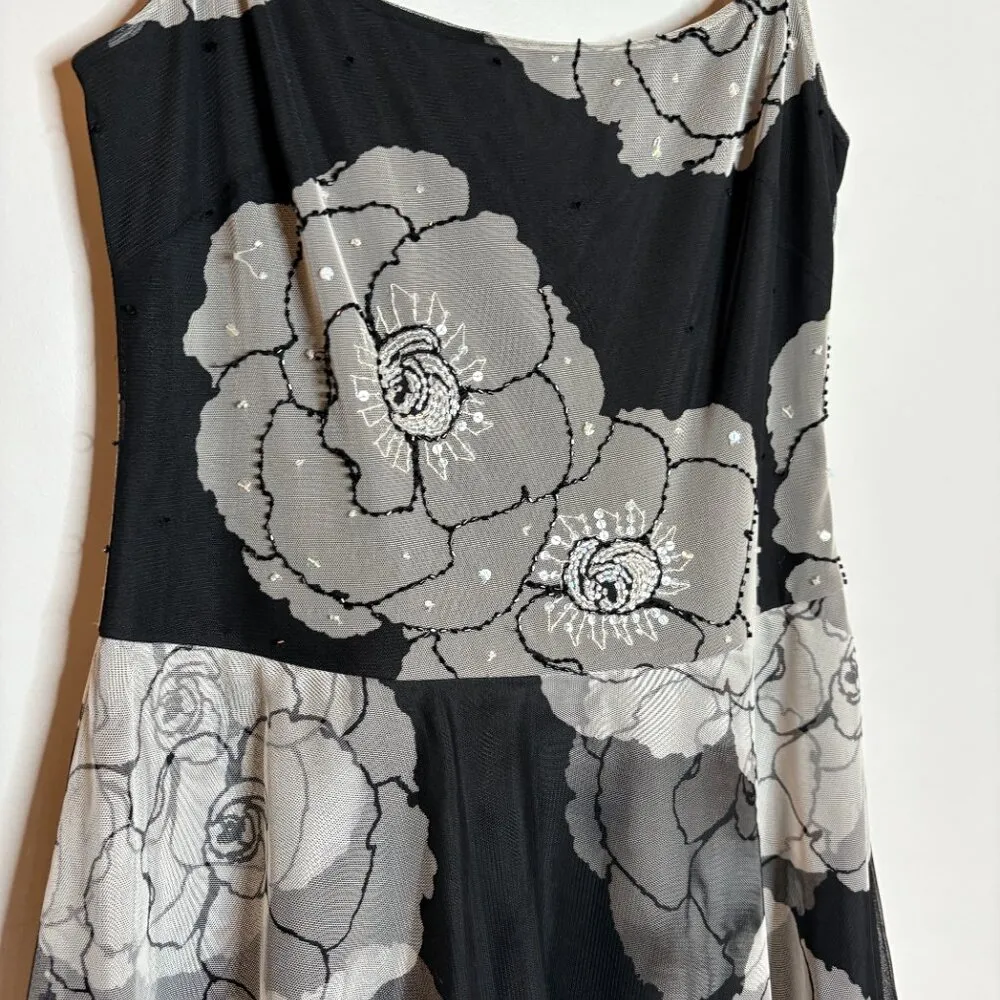 Y2K Vintage BCBG MaxAzria black and white beaded tulle dress - Image 2