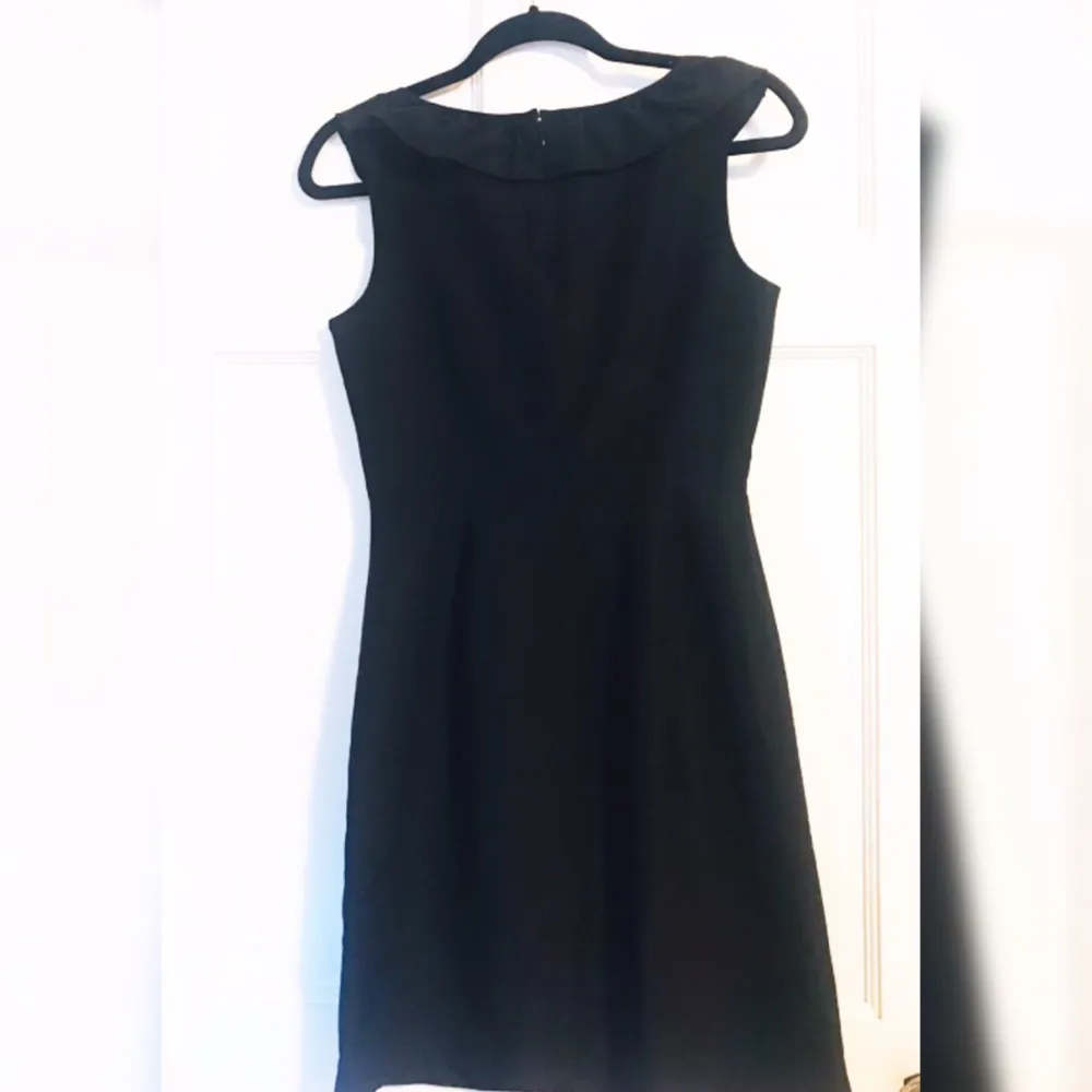 Banana Republic Ruffle Front Sheath Dress Size 2 - Image 3