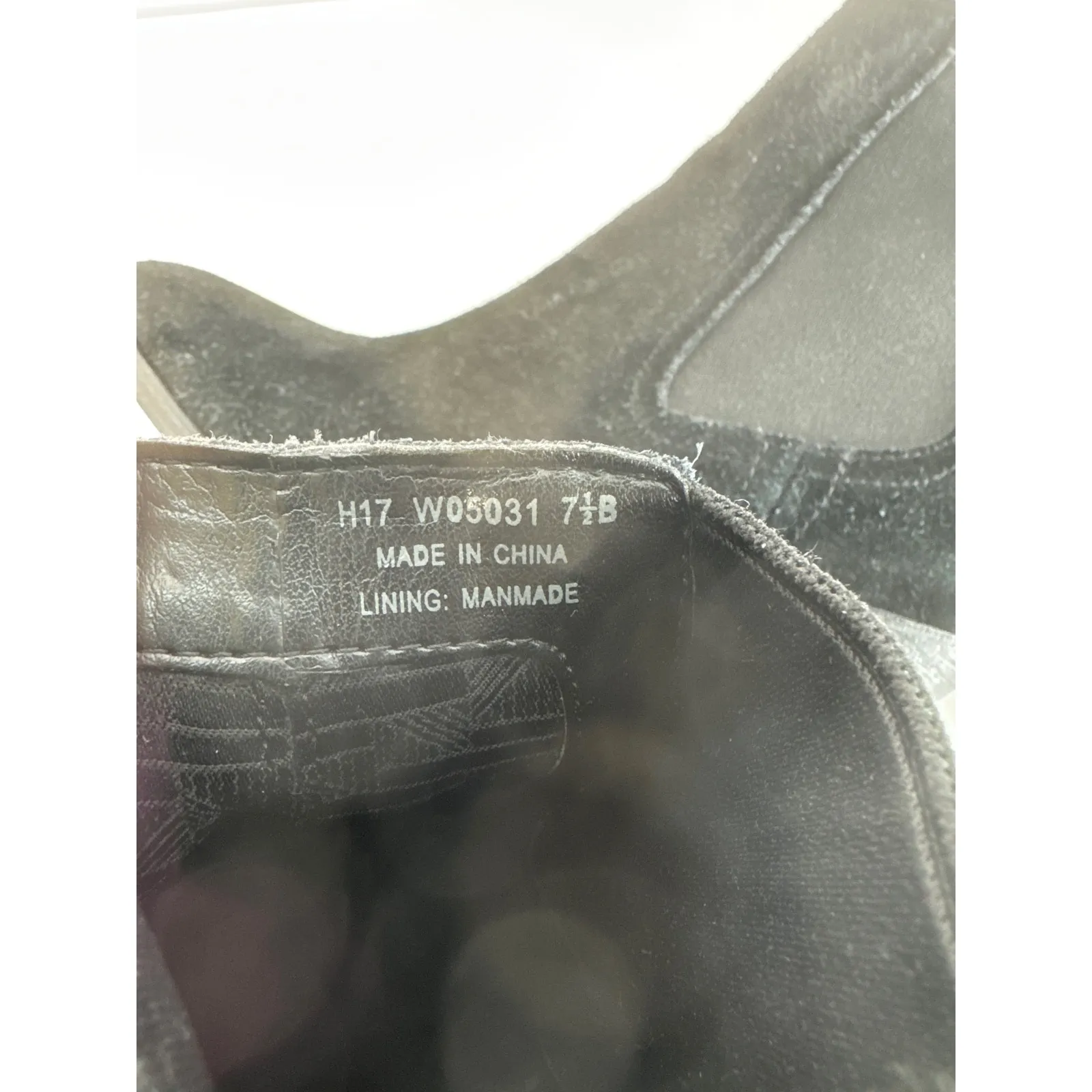 Signature by Cole Hann black Suede heeled booties size 7.5 - Image 11