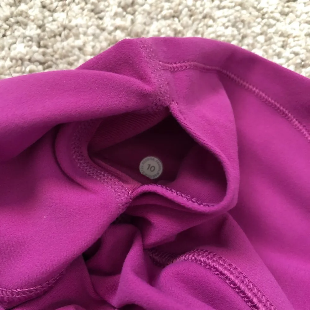 Lululemon athletic Crop Leggings inseam 21" Activewear yoga sports size … - Image 8