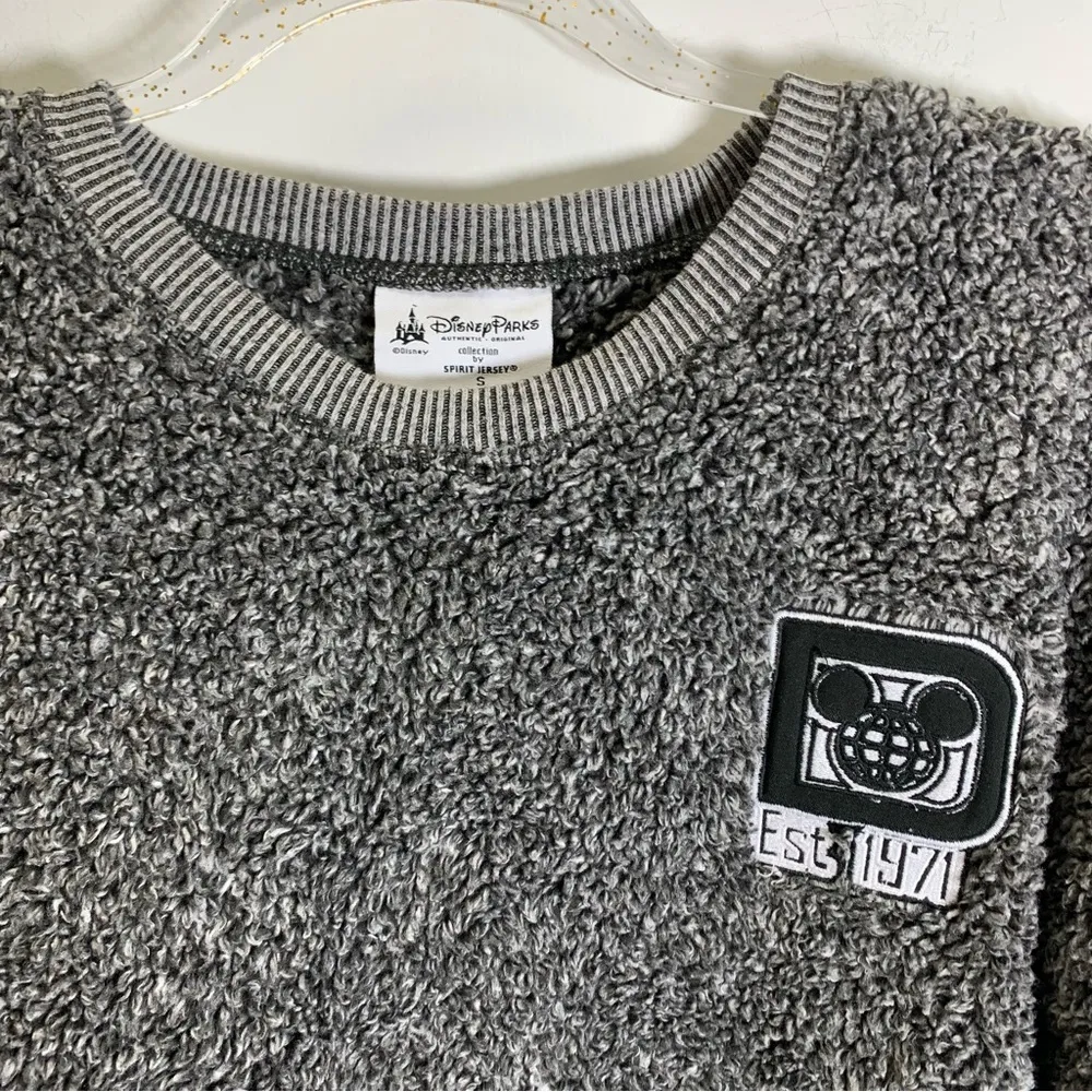 WALT DISNEY WORLD Disneyland Parks Spirit Jersey Sherpa Fleece  Pullover Sweater - Image 5