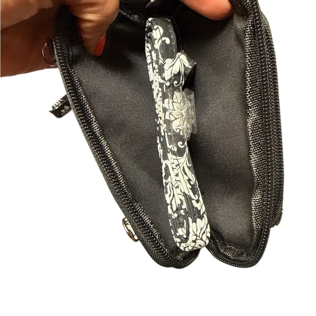 Elegant Black and White Crossbody Bag - Image 5