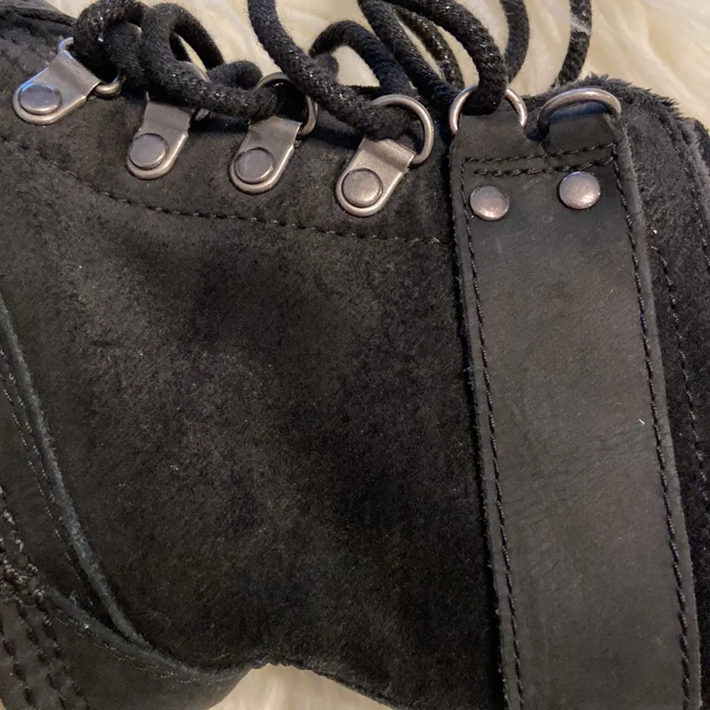 SOREL Boots size 8 color black  and some tan excellent condition see all photos - Image 9